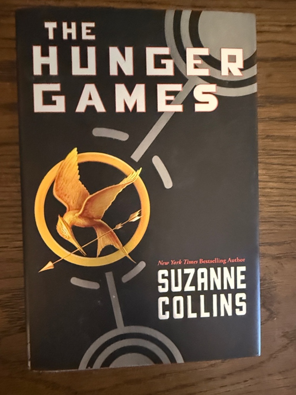 Scholastic The Hunger Games - Black & Gold Cover